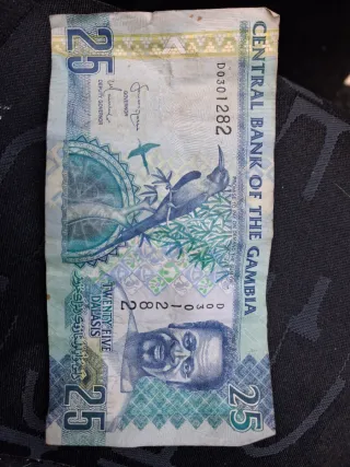 10 y 25 Dalasis de Gambia