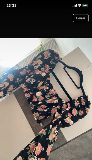 Top flores manga larga negro