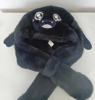 Gorro Peludo Monstro com Orelhas