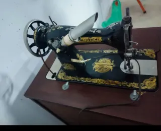 Máquina de Coser Singer Antigua