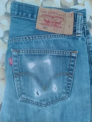 Bermudas Levi's 501 Azules Desgastadas