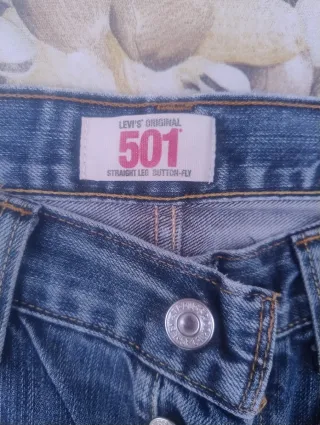 Bermudas Levi's 501 Azules Desgastadas