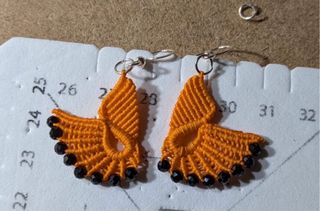 Pendientes hermosos hechos a mano.