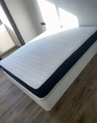 Canapés + colchones + cabezales + Somieres