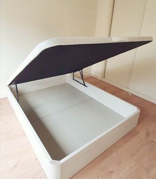 Canapés + colchones + cabezales + Somieres