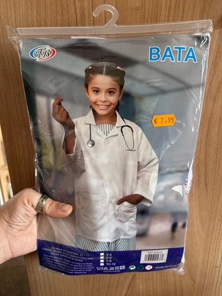 Bata de doctora o científica