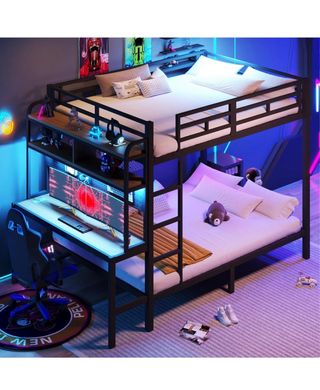 Litera Gaming con Escritorio PC personas serias