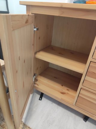Aparador HEMNES Ikea madera