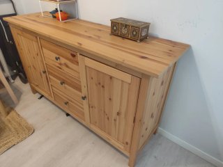 Aparador HEMNES Ikea madera