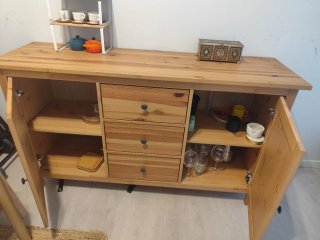 Aparador HEMNES Ikea madera