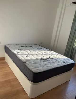 Canapés + colchones + cabezales + Somieres + Bases