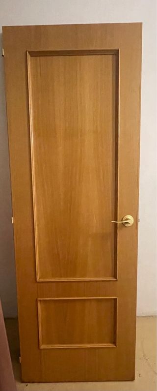 Puerta madera interior casa