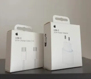 Cargador Apple y Cable Usb-C to Usb-C