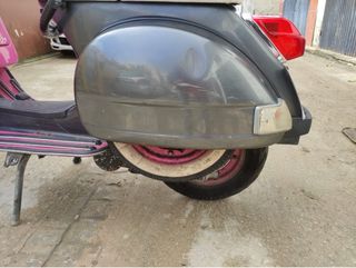 Scooter LML Gris y Rosa