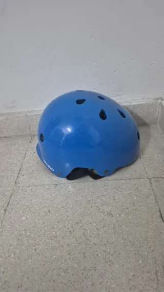 3 Cascos de bicicleta infantil rojo, azul y negro