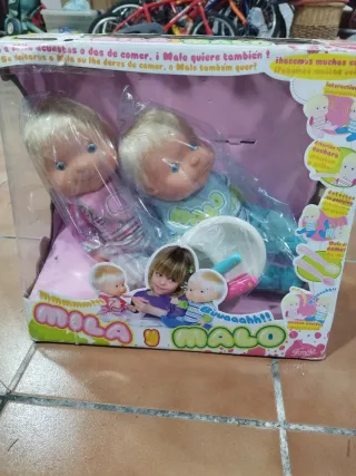 Muñecos Mila y Malo Famosa
