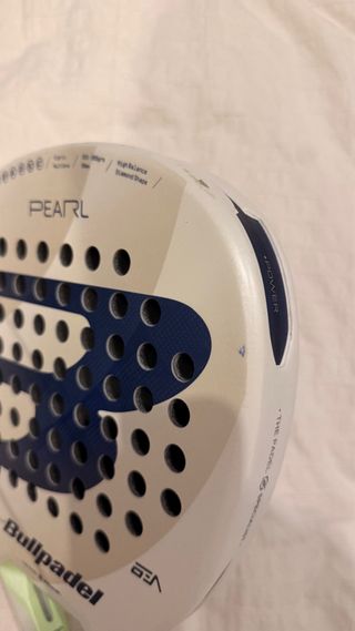 Pala de pádel Pearl Fibrix Multieva bullpadel