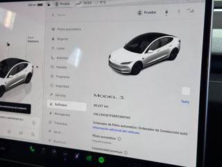 Tesla Model 3 RWD