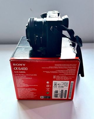 Cámara Sony Alpha a6400 + Lente 16-50mm
