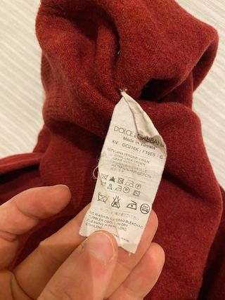 Jersey Dolce&Gabbana cuello pico rojo Talla S