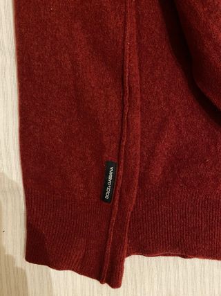 Jersey Dolce&Gabbana cuello pico rojo Talla S