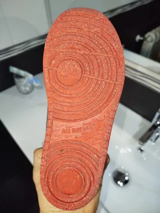 Zapatillas Nike Niño Rojo y Negro