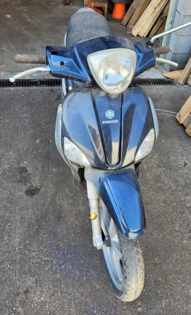 Lote 14 motos para desguace con BAJA DEFINITIVA