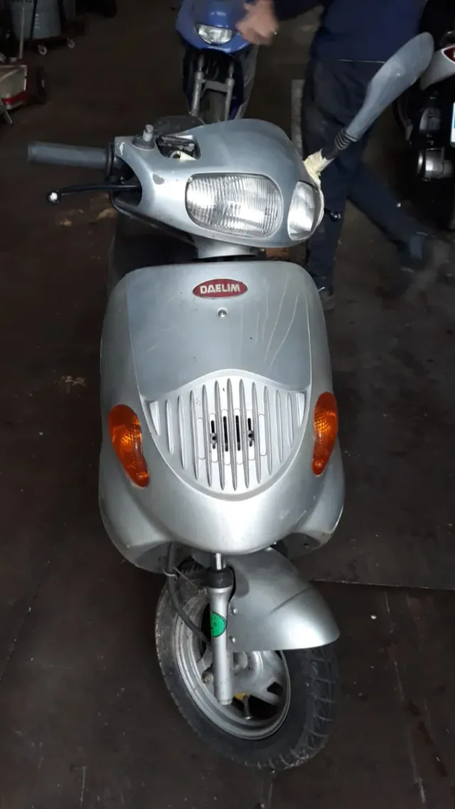 Lote 14 motos para desguace con BAJA DEFINITIVA