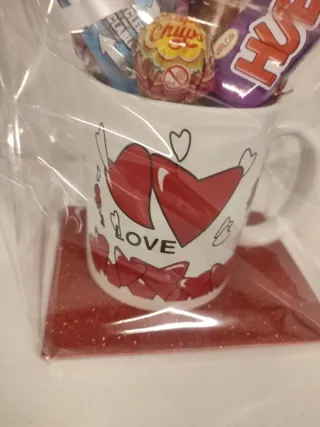 Taza San Valentín con Globo y Chocolates