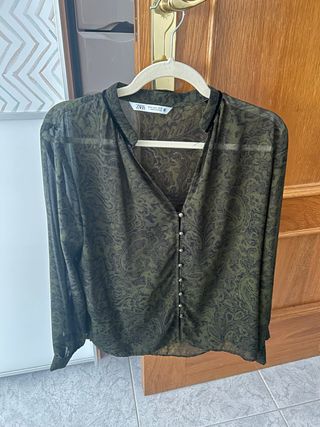 Blusa Zara flores verde