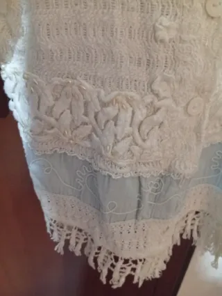 Camicetta Positano bianca con riga jeans celeste