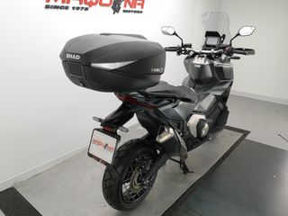 HONDA X-ADV 2022 17055 kms.