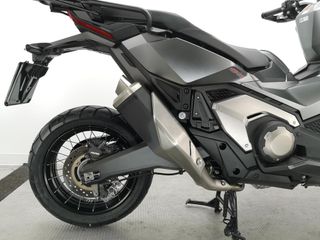 HONDA X-ADV 2022 17055 kms.