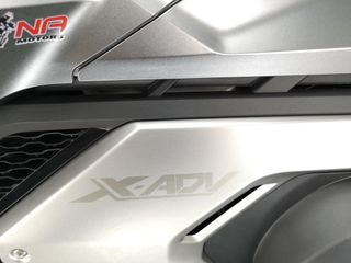HONDA X-ADV 2022 17055 kms.