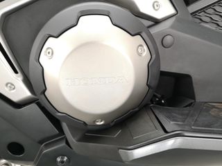 HONDA X-ADV 2022 17055 kms.