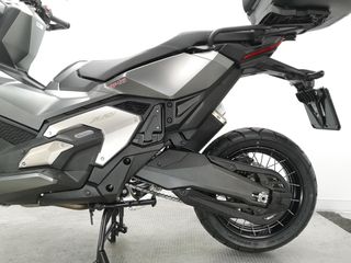 HONDA X-ADV 2022 17055 kms.