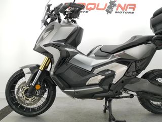 HONDA X-ADV 2022 17055 kms.