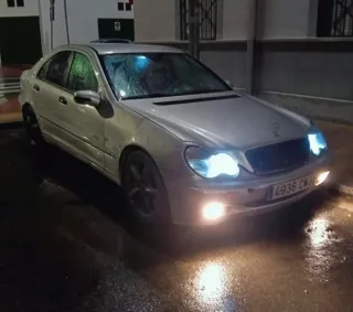 Mercedes-Benz Clase C 2003