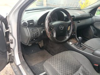 Mercedes-Benz Clase C 2003