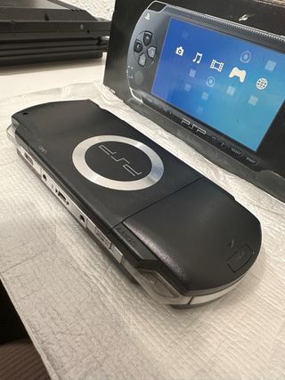 Sony PSP 1004 Negra con Caja