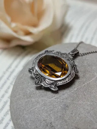 Colgante antiguo con citrino