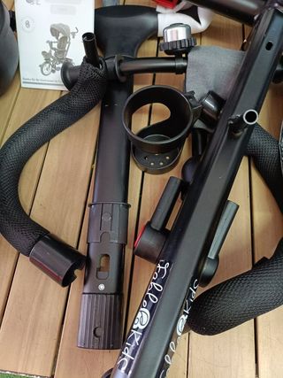 FableKids Triciclo Noemi 5 en1 con Barra de Empuje