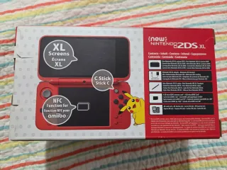 Nuovo Nintendo 2DS XL Edizione Poké Ball