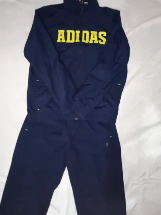 Lote 2 chándals + 2 Regalos