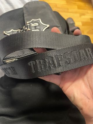 Riñonera Trapstar y bandanas