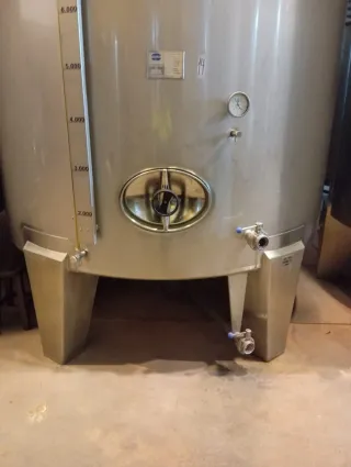4 Depósitos 20.000L Aceite/Agua/Vino de acero inox