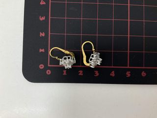 pendientes oro 18k con piedra