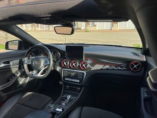 Mercedes-Benz CLA 45 AMG