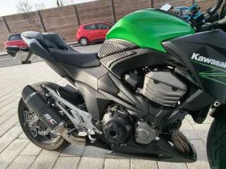 Kawasaki Z800e Negra y Verde