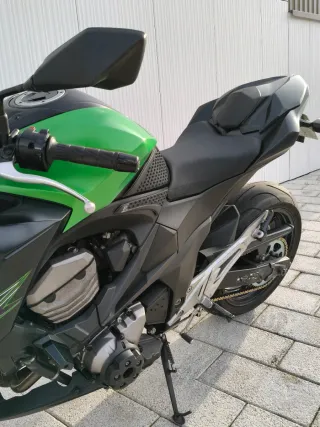 Kawasaki Z800e Negra y Verde
